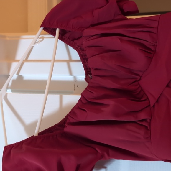 NWOT Off the Shoulder Cocktail Dress - Picture 2 of 3